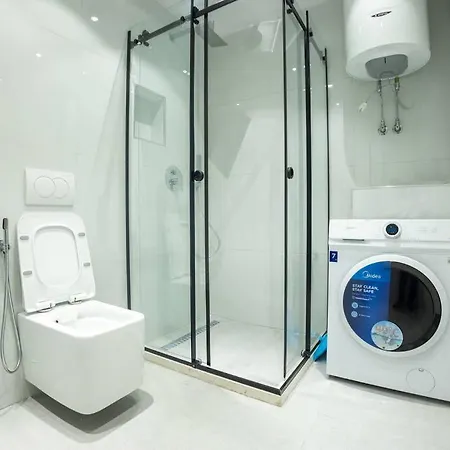 Apartment Erlis 1 *